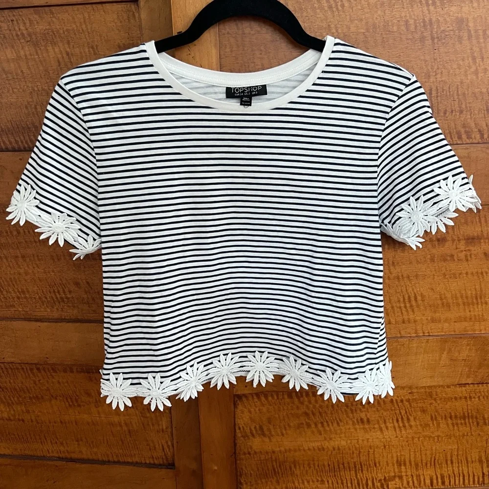 Topshop Cropped Striped Shirt with Floral Attachments | Size 2 or XS - Picture 3 of 11
